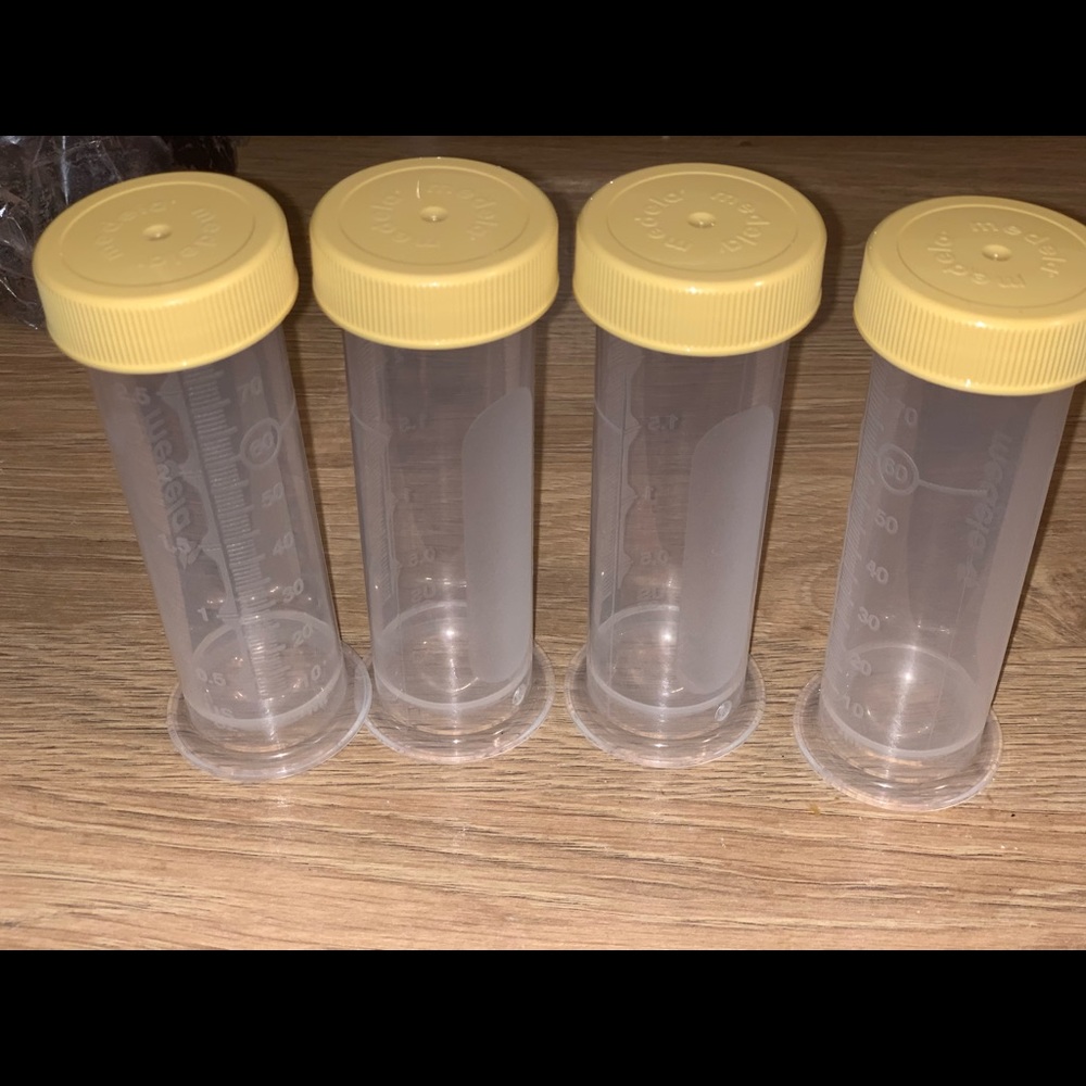 Medela 2.5 bottles